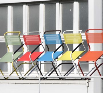 Une collection, quatre saisons : les grands classiques Thonet en acier tubulaire version outdoor