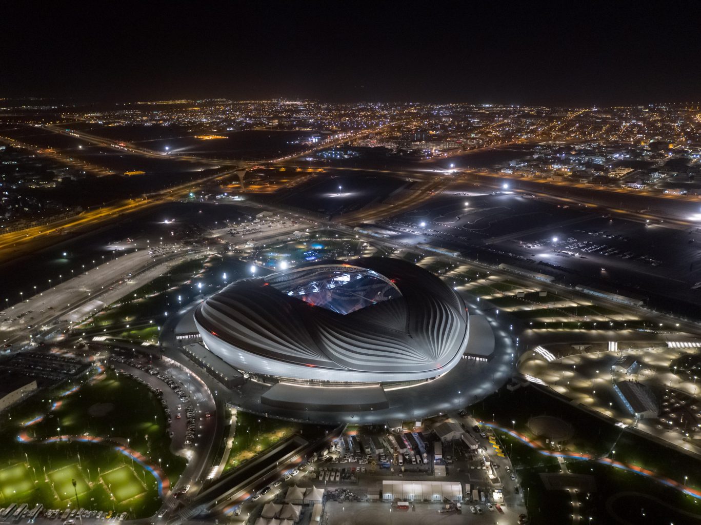 les-courbes-folles-de-larchitecte-zaha-hadid