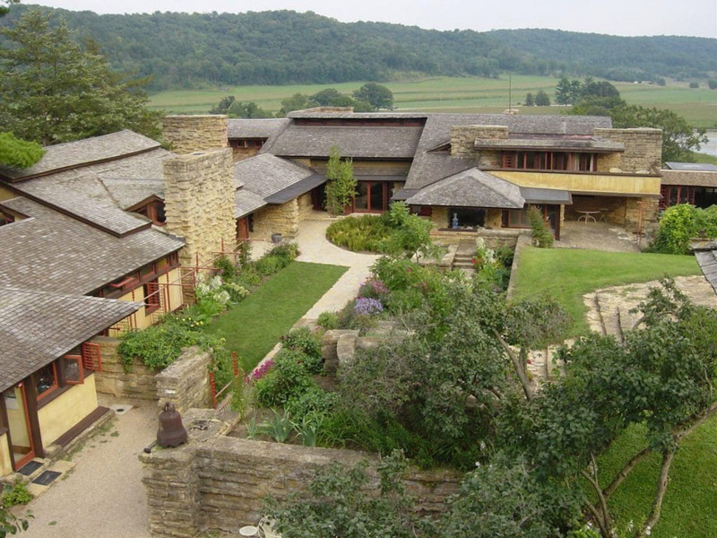 frank-lloyd-wright-precurseur-de-larchitecture-organique