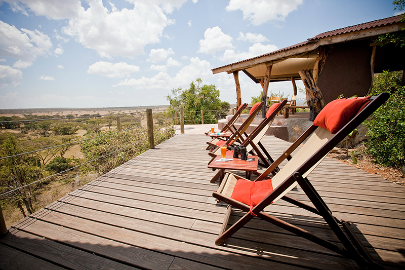 safari-lodge-kebony-entre-au-kenya-a-eagle-view