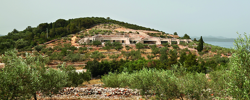 Ce nouvel hôtel haut de gamme célèbre la pierre de taille, l’olivier et la beauté organique sur l'île de Dugi Otok en Croatie.