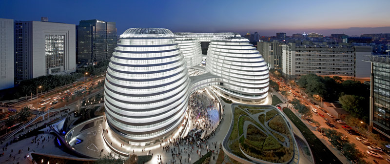 les-courbes-folles-de-larchitecte-zaha-hadid