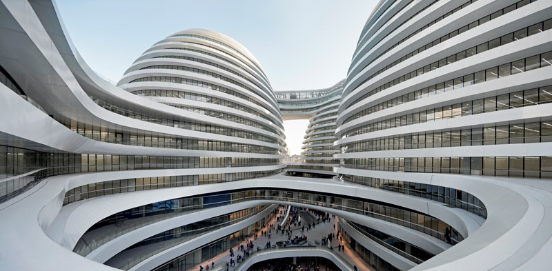 les-courbes-folles-de-larchitecte-zaha-hadid