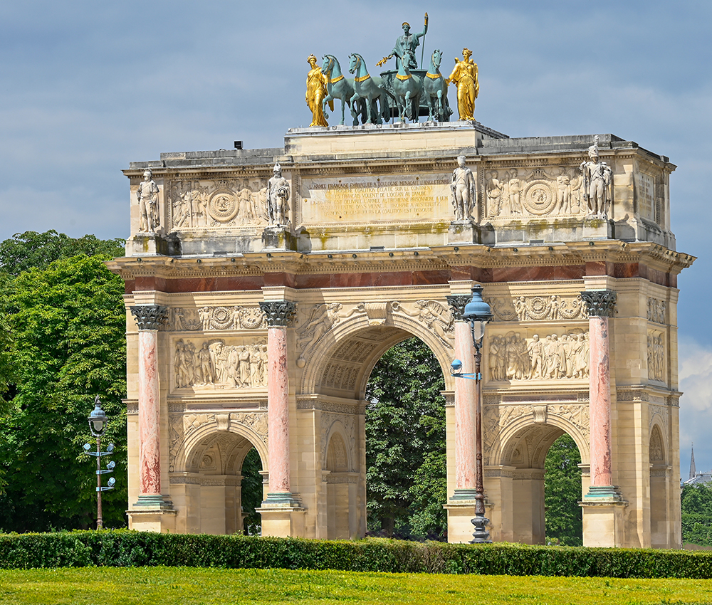 Le décor sculpté de l’arc de Triomphe du Carrousel