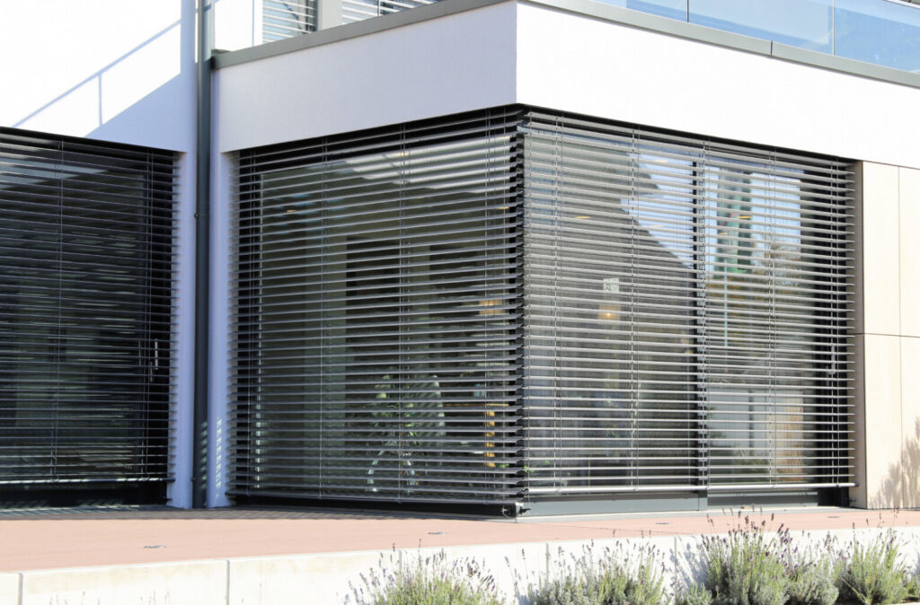 Comment choisir un brise soleil orientable ?