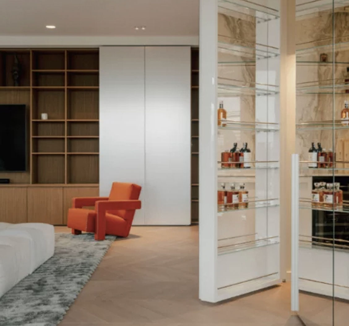 Appartement contemporain à Sofia : un intérieur lumineux signé Exbrayat Enrico Architectes