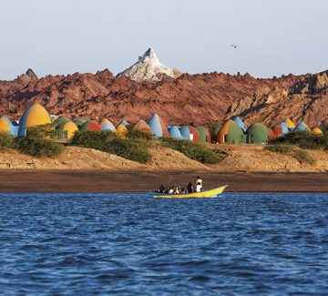 Essaim de dômes sur l’île d’Ormuz